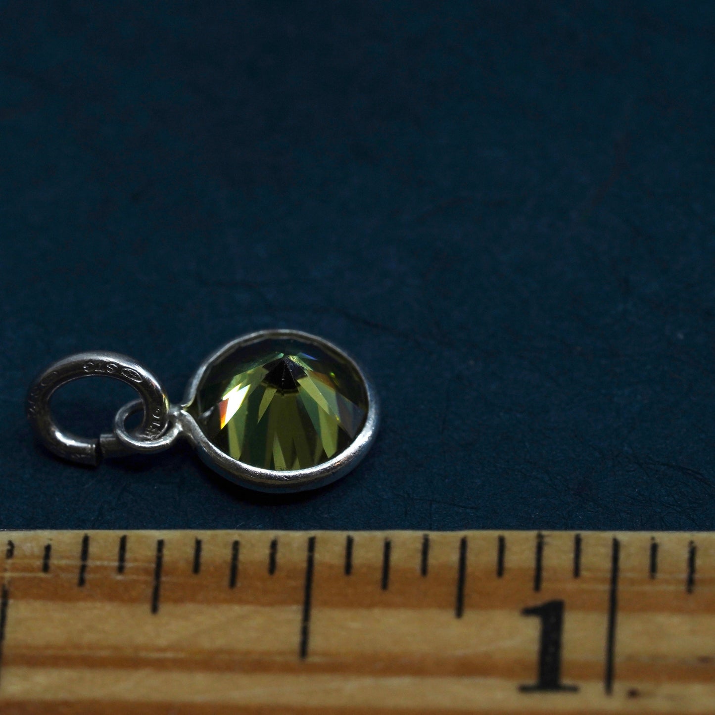 Vintage Sterling silver handmade pendant, 925 circle with peridot