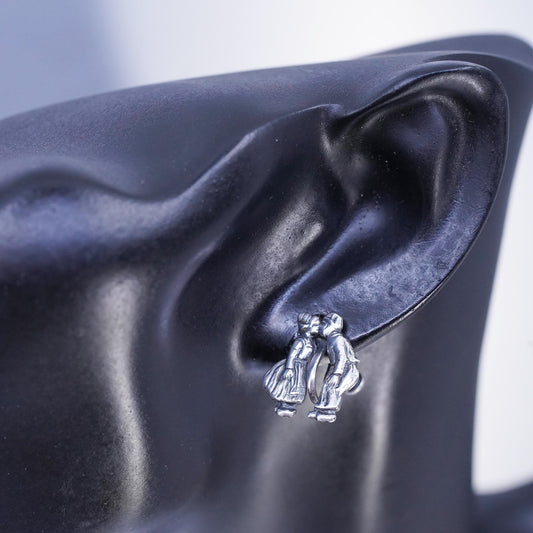 Vintage Sterling 925 silver handmade earrings, screw back kissing couple