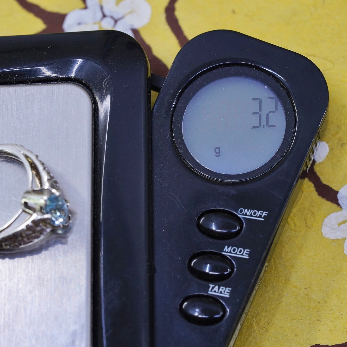 Size 5, vintage sterling 925 silver statement ring with blue topaz
