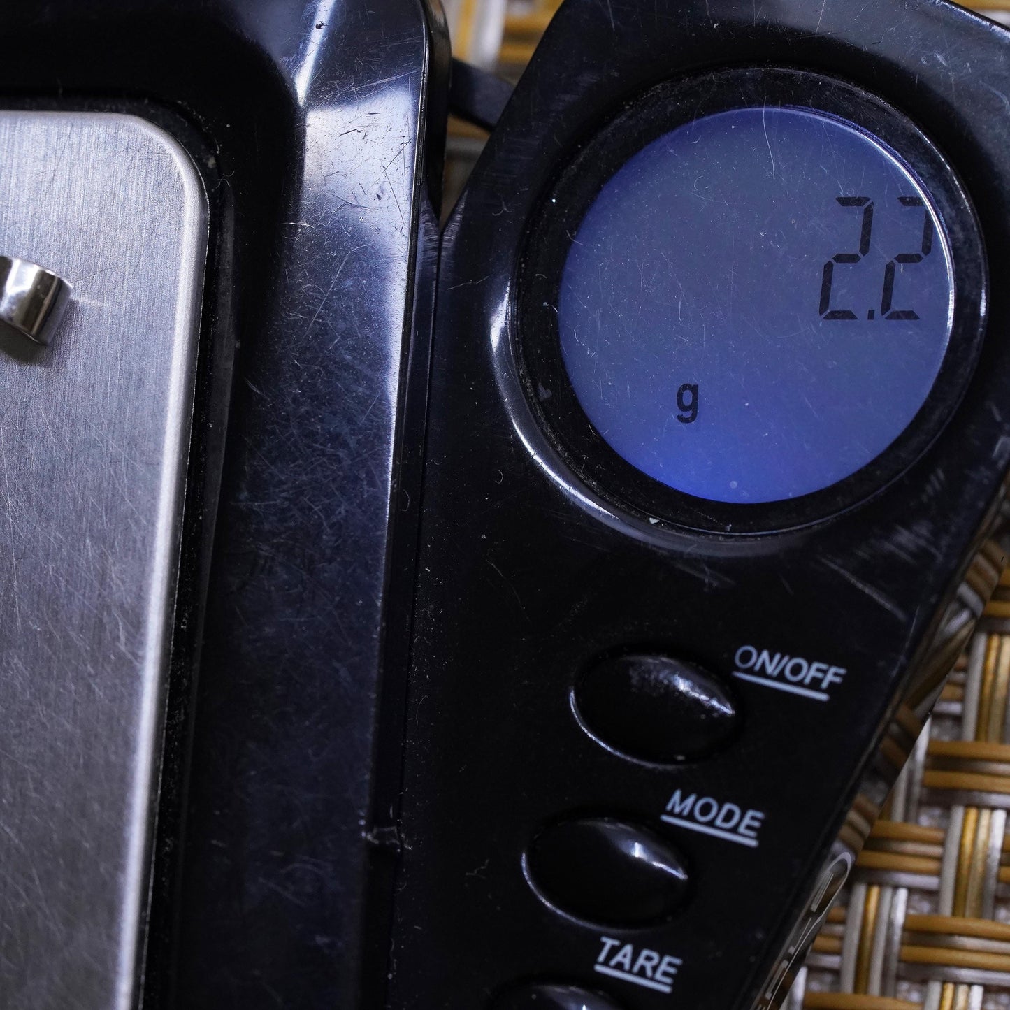 Vintage Sterling 925 silver handmade teardrop pendant with pearl and emerald