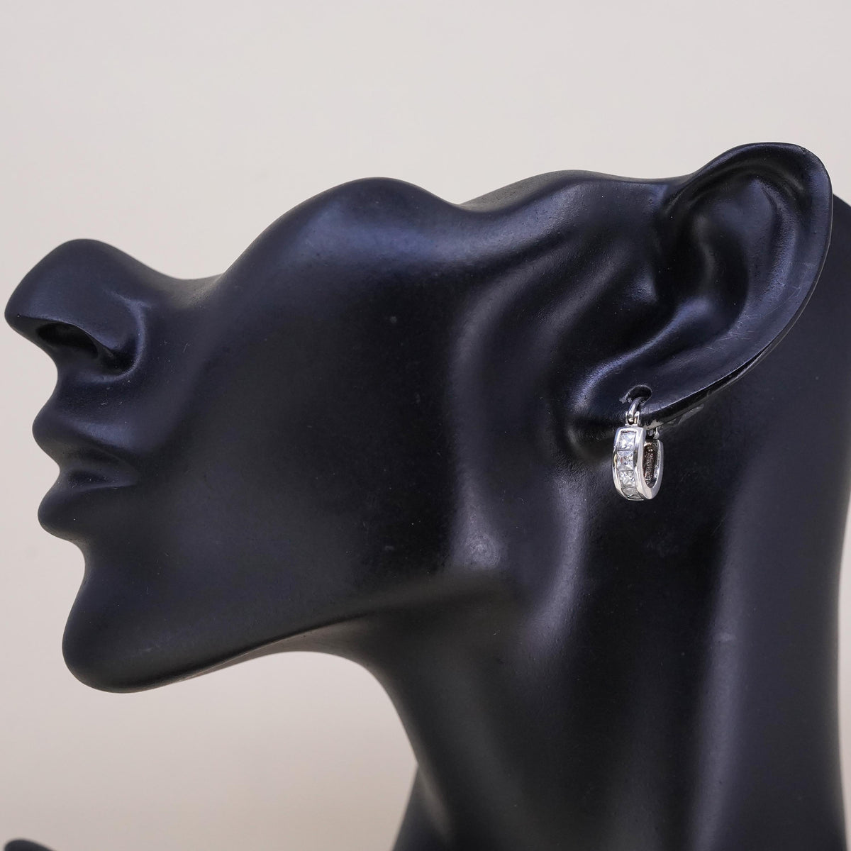0.5", Vintage sterling silver loop single earring, fashion minimalist hoop cz