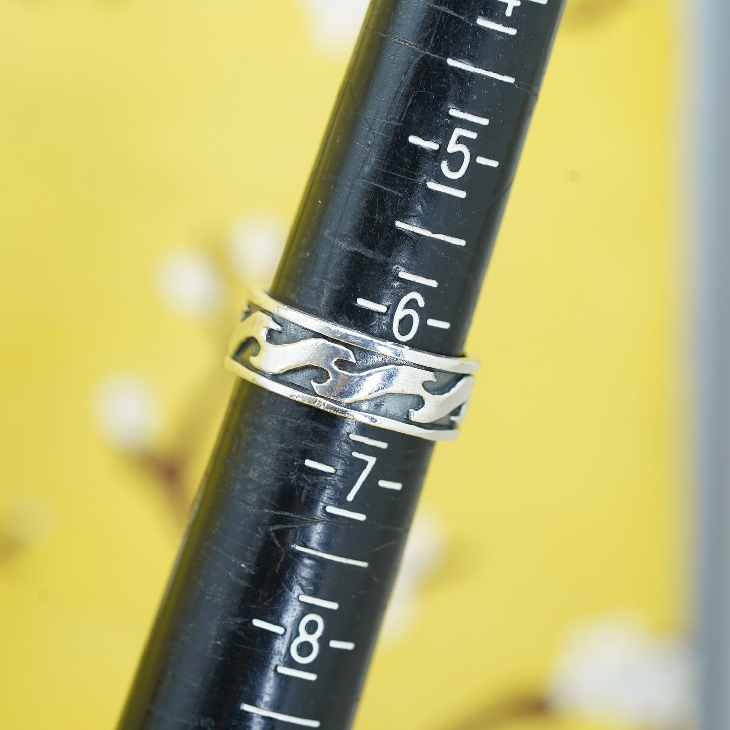 Size 6.25, vintage Sterling silver prayer ring, 925 spinner wavy band