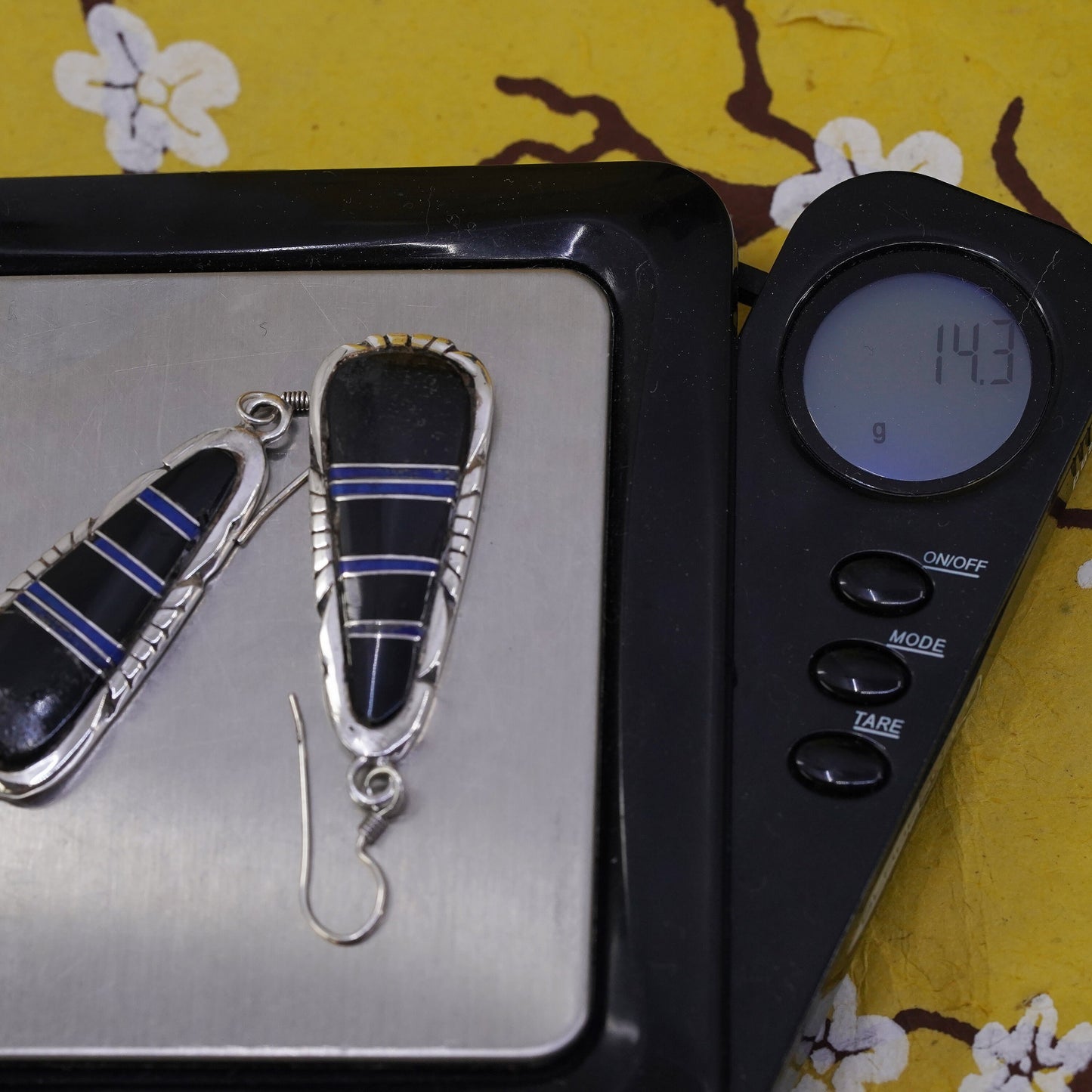 Native American Ben Boyd sterling silver earrings, Navajo 925 teardrop onyx