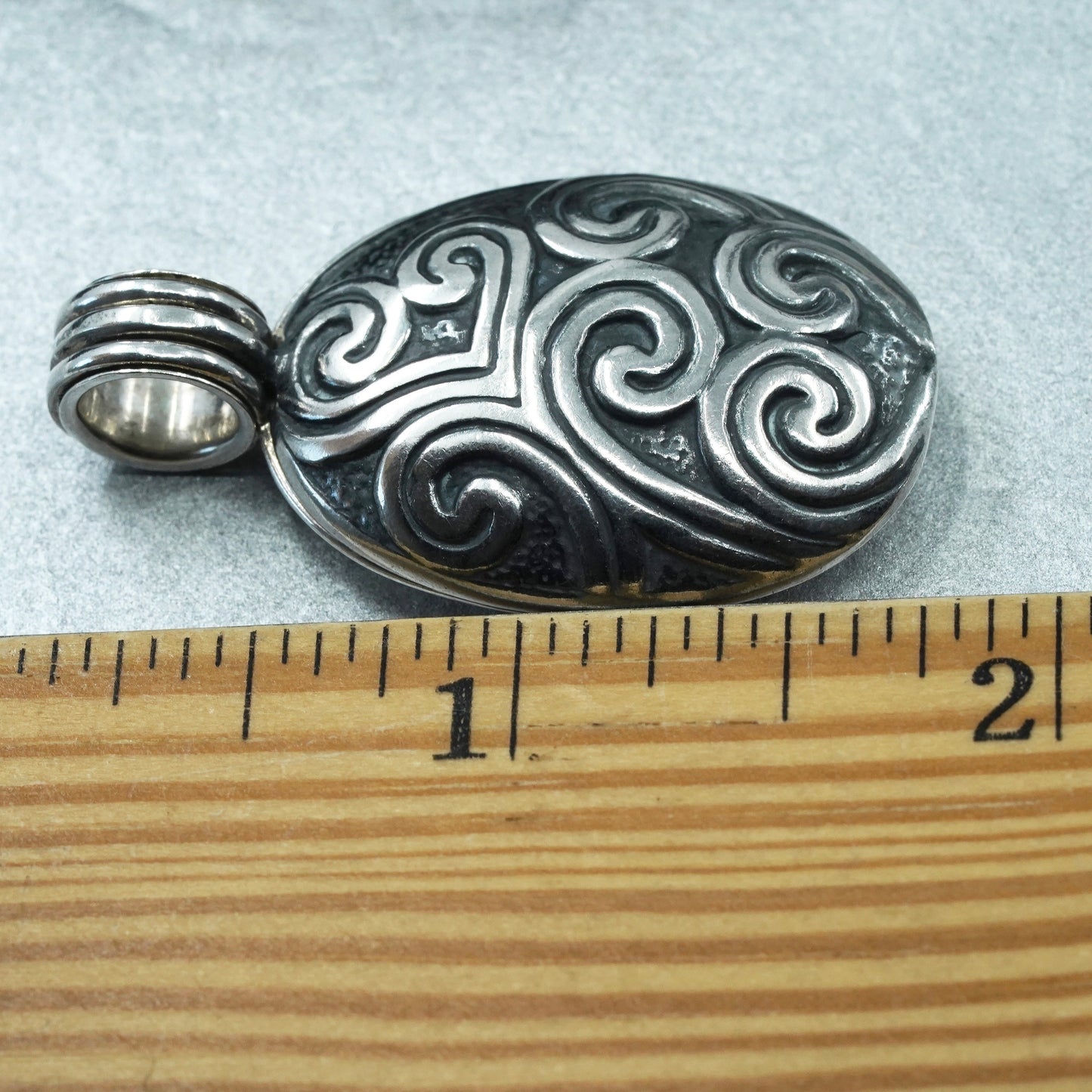 Silpada Oxidized Sterling 925 Silver Scroll Design Oval Locket Pendant S1392