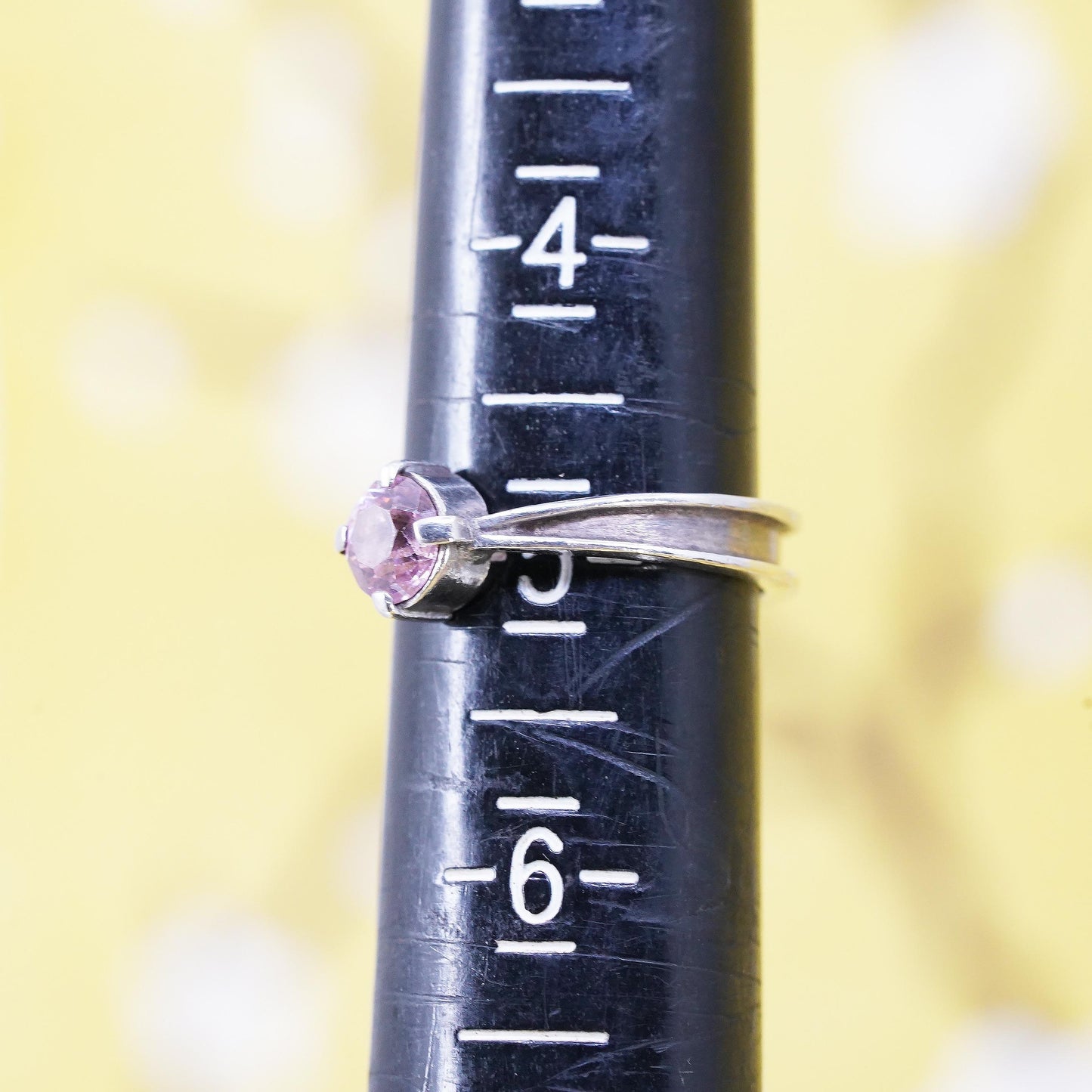 Size 5, vintage Sterling 925 silver handmade ring with pink crystal