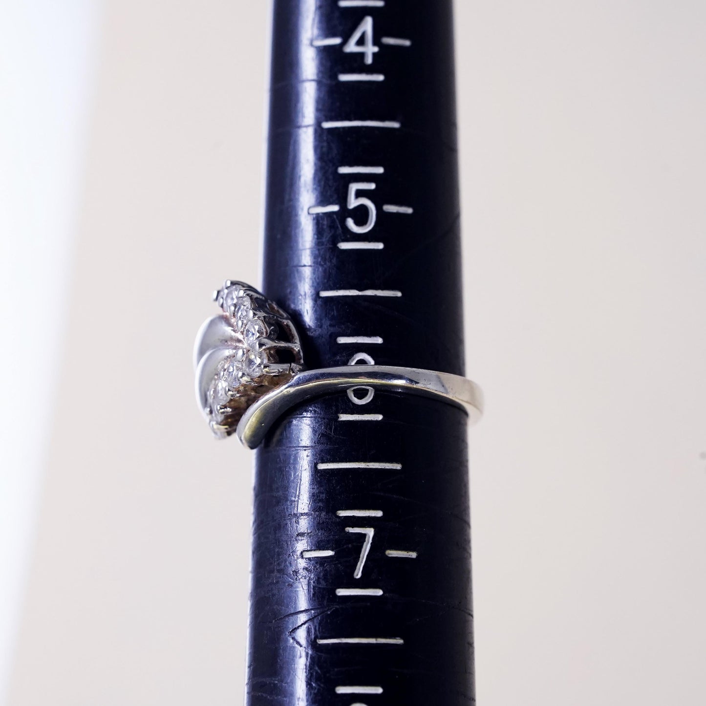Size 6, vintage sterling 925 silver wavy band ring with CZ details