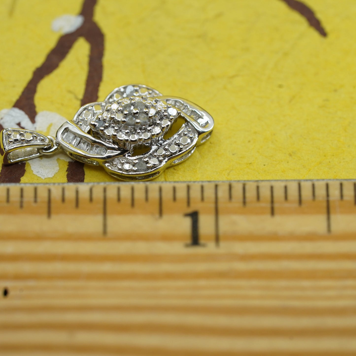Vintage sterling silver 925 marquise shaped pendant with genuine diamond