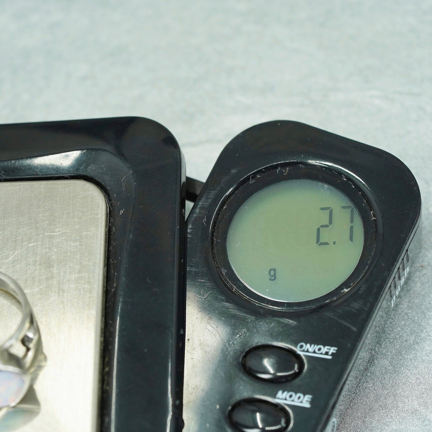 Size 6, vintage southwestern Sterling 925 silver handmade ring with opal