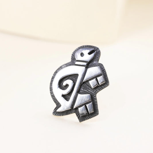 Vintage Native American Hopi single earring. Sterling 925 silver turtle stud
