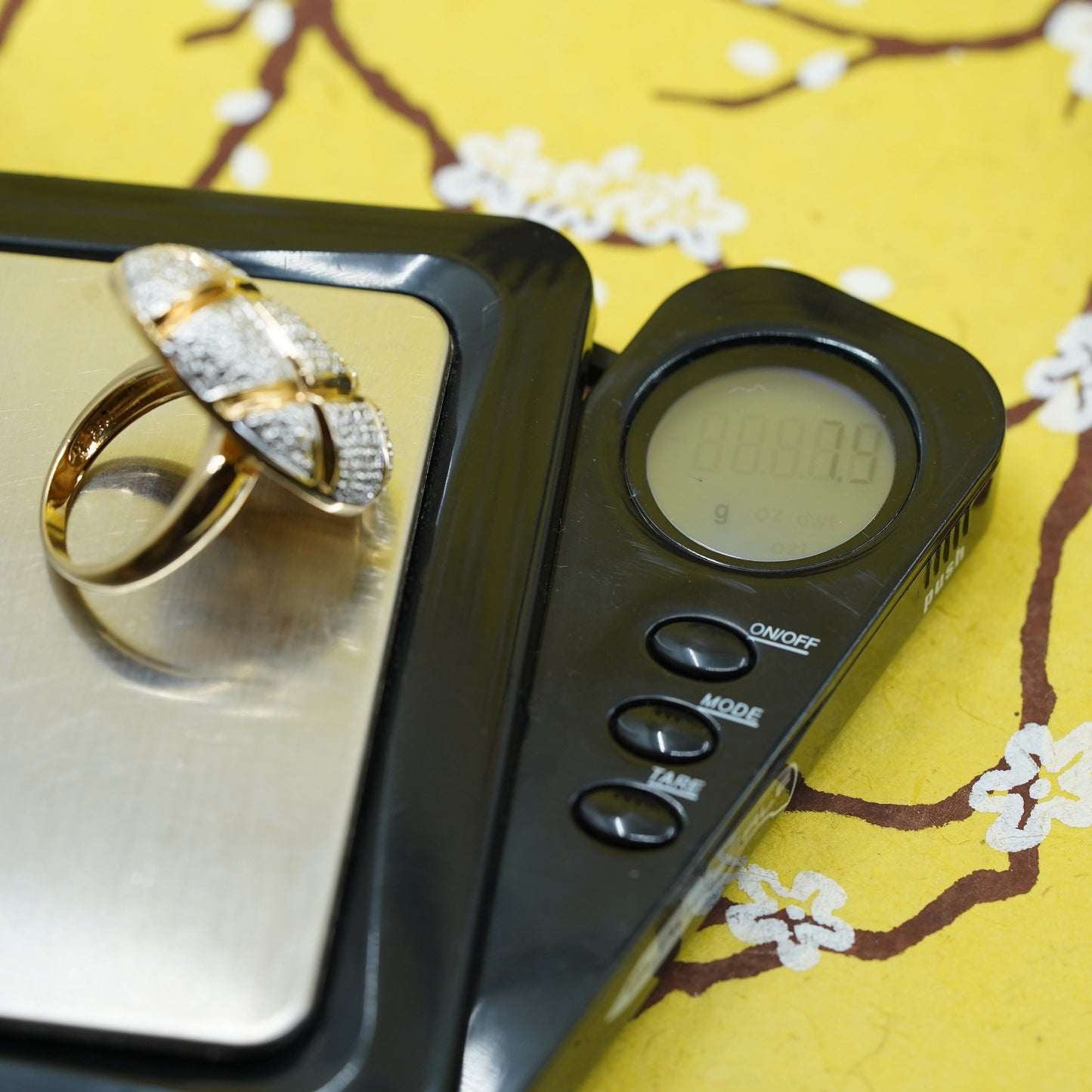 Size 6, two tone gold Sterling silver 925 cocktail filigree oval ring W diamond