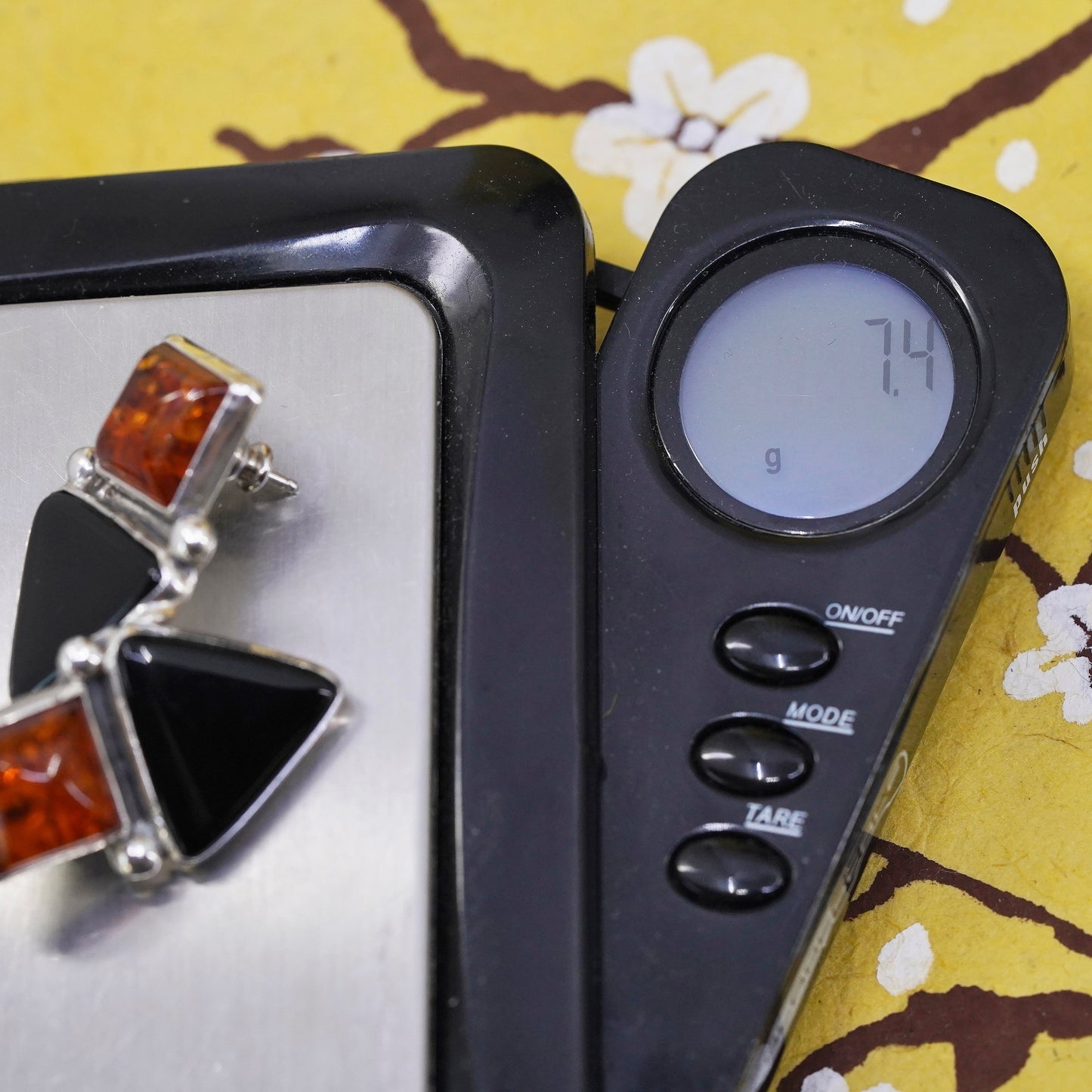 Vintage Native American sterling 925 silver studs earrings w/ amber onyx inlay