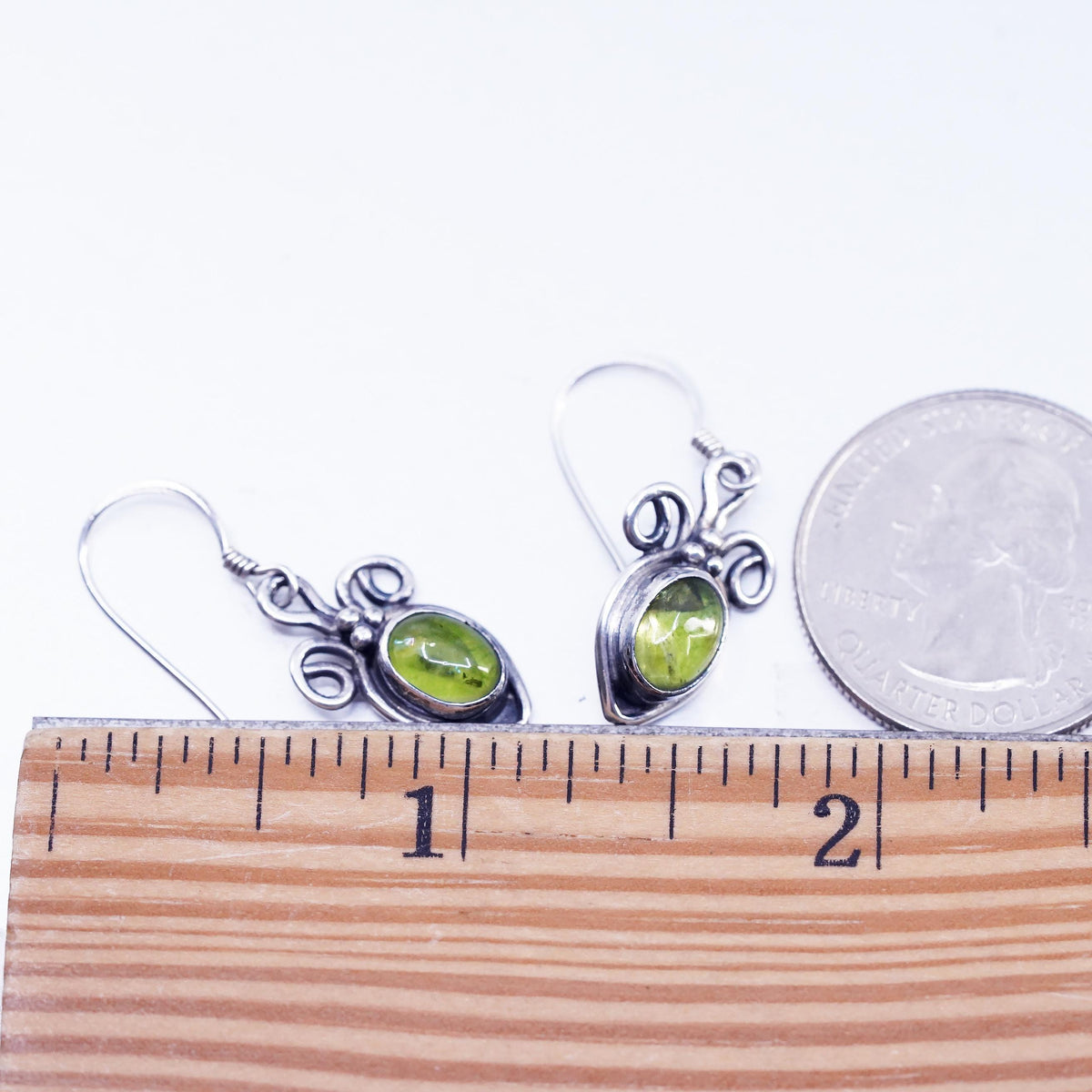 Native American Vernon Mansfield STERLING 925 SILVER teardrop earrings peridot