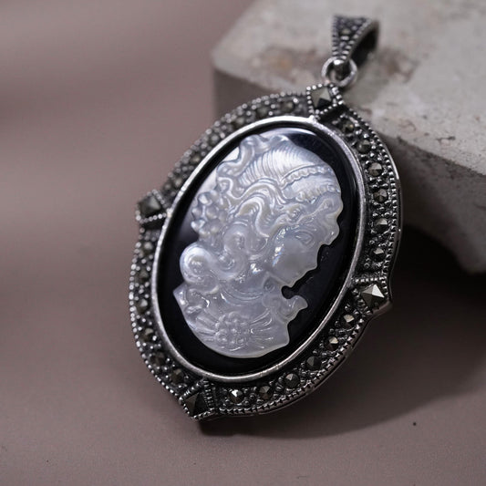 Vintage Sterling 925 silver pendant with mother of pearl cameo and marcasite
