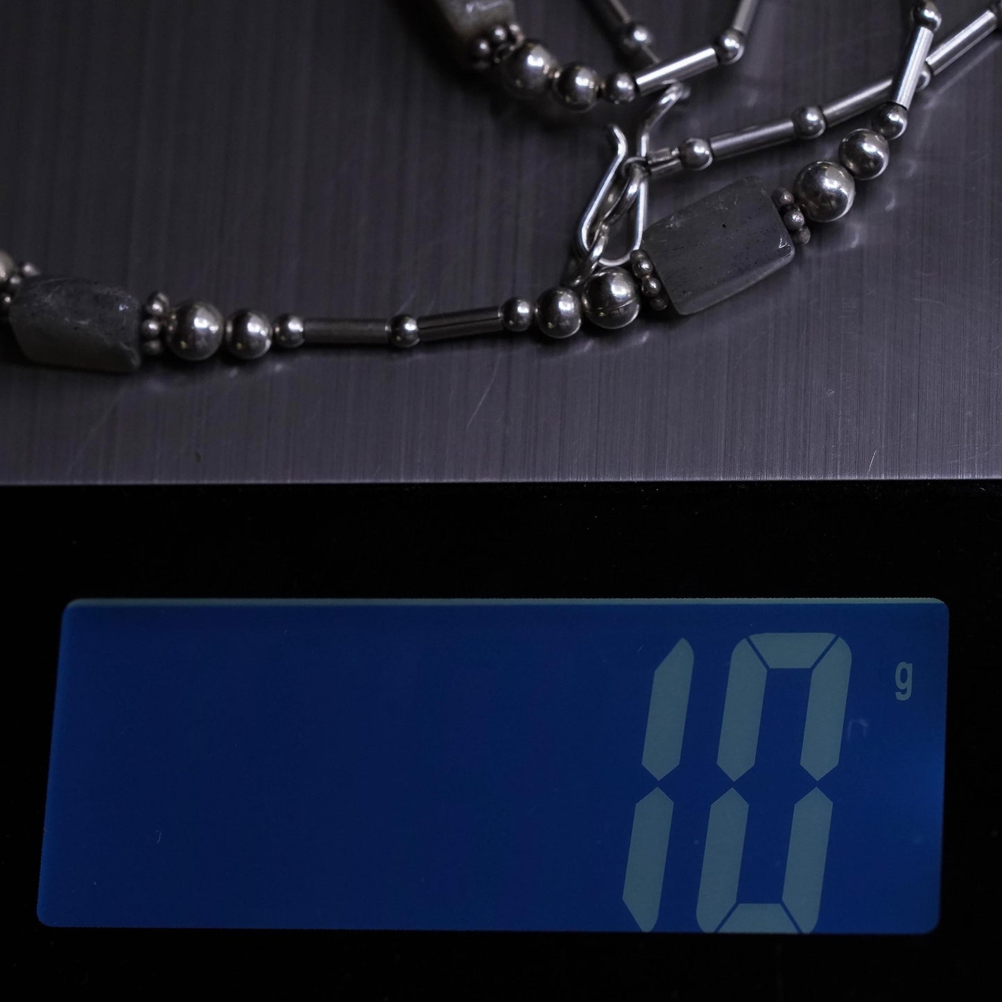 15”, Vintage Sterling 925 liquid silver handmade necklace with agate beads