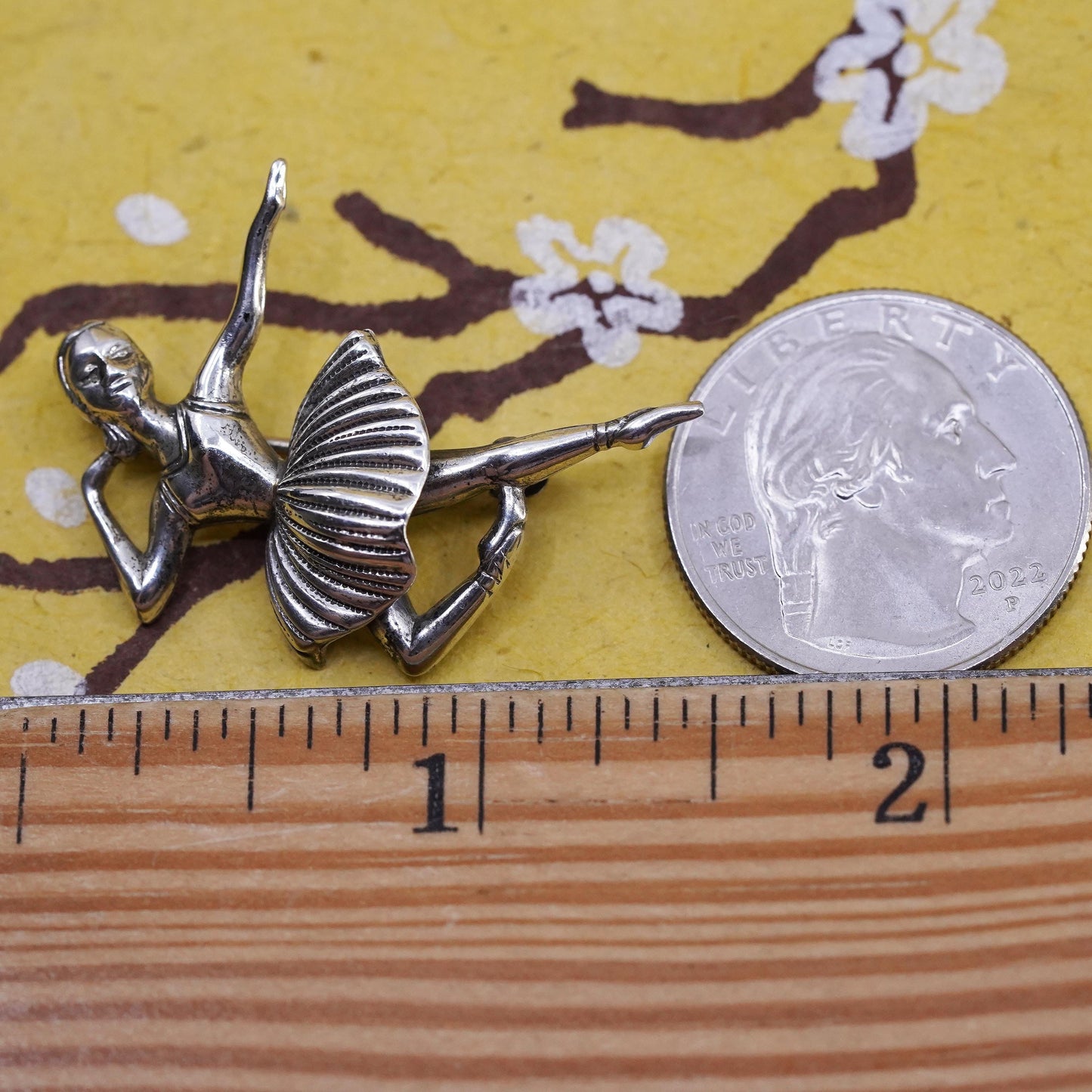 Vintage Sterling 925 silver Female ballet dancer ballerina brooch pin
