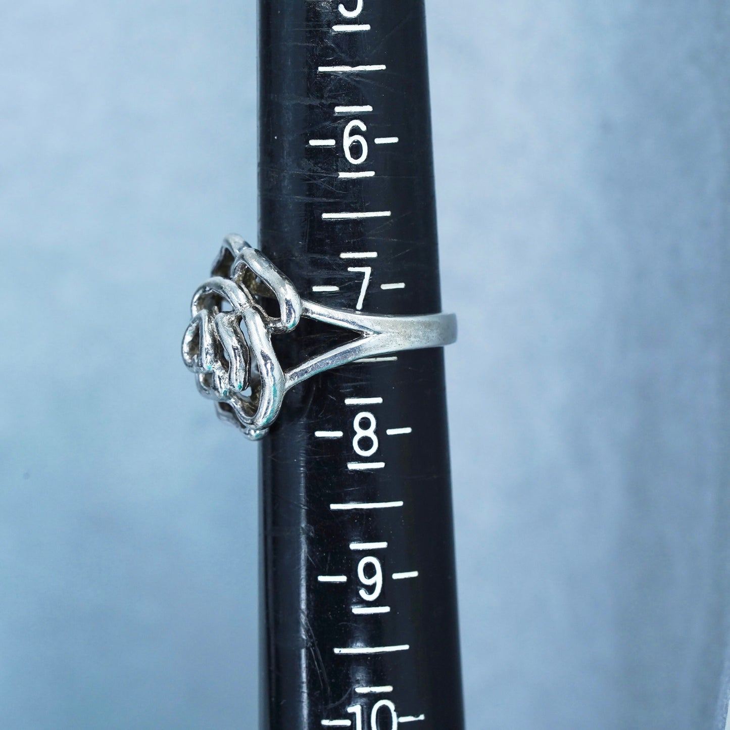 Size 7, vintage southwestern Sterling 925 silver handmade ring, flower band
