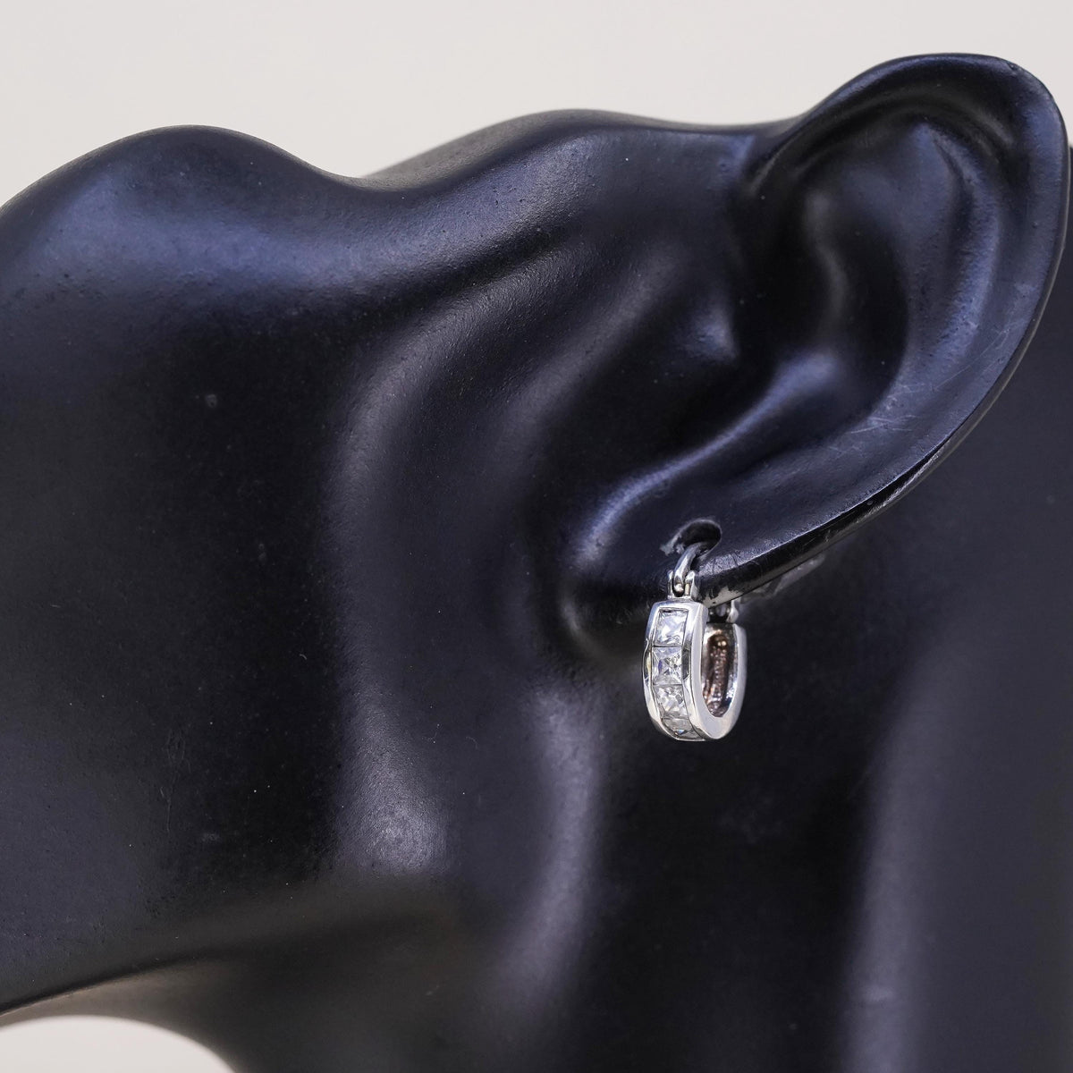 0.5", Vintage sterling silver loop single earring, fashion minimalist hoop cz