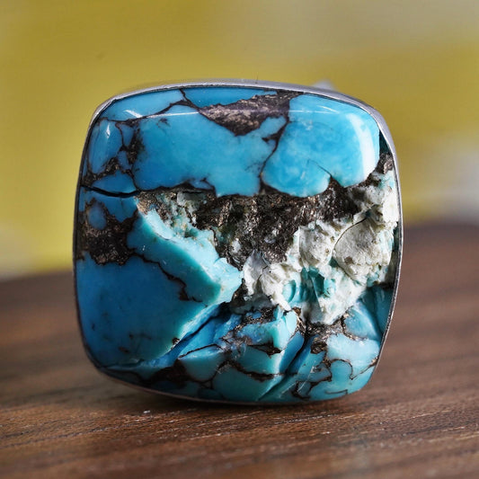 Size 7, vintage DTR Jay King Sterling 925 silver handmade ring with turquoise