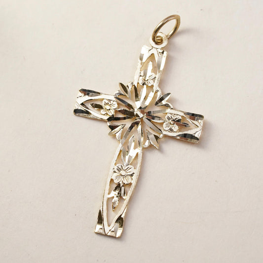 0.9g, Vintage 14K gold pendant, filigree yellow gold cross Pendant