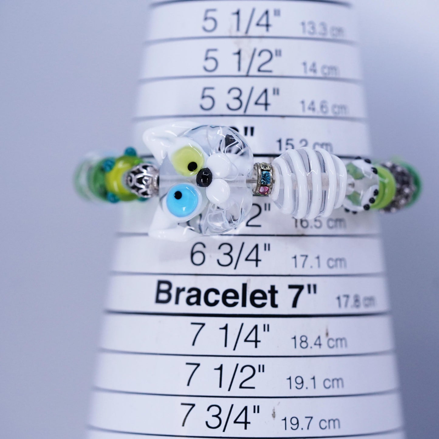 6.25", Mexico Sterling 925 Silver bracelet artisan green glass beads cat face