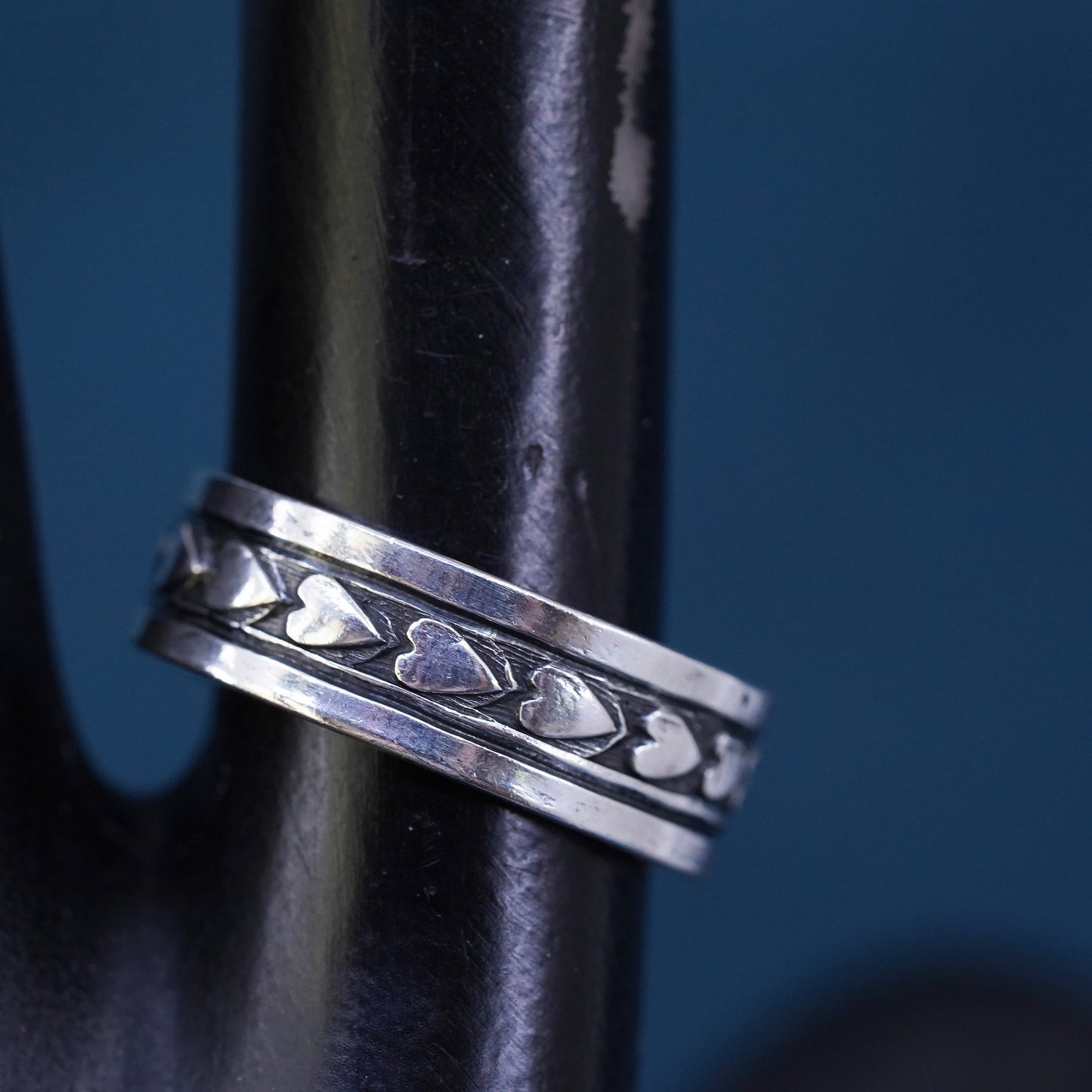 Size 7.5, vintage Mexico sterling silver handmade ring, 925 heart band
