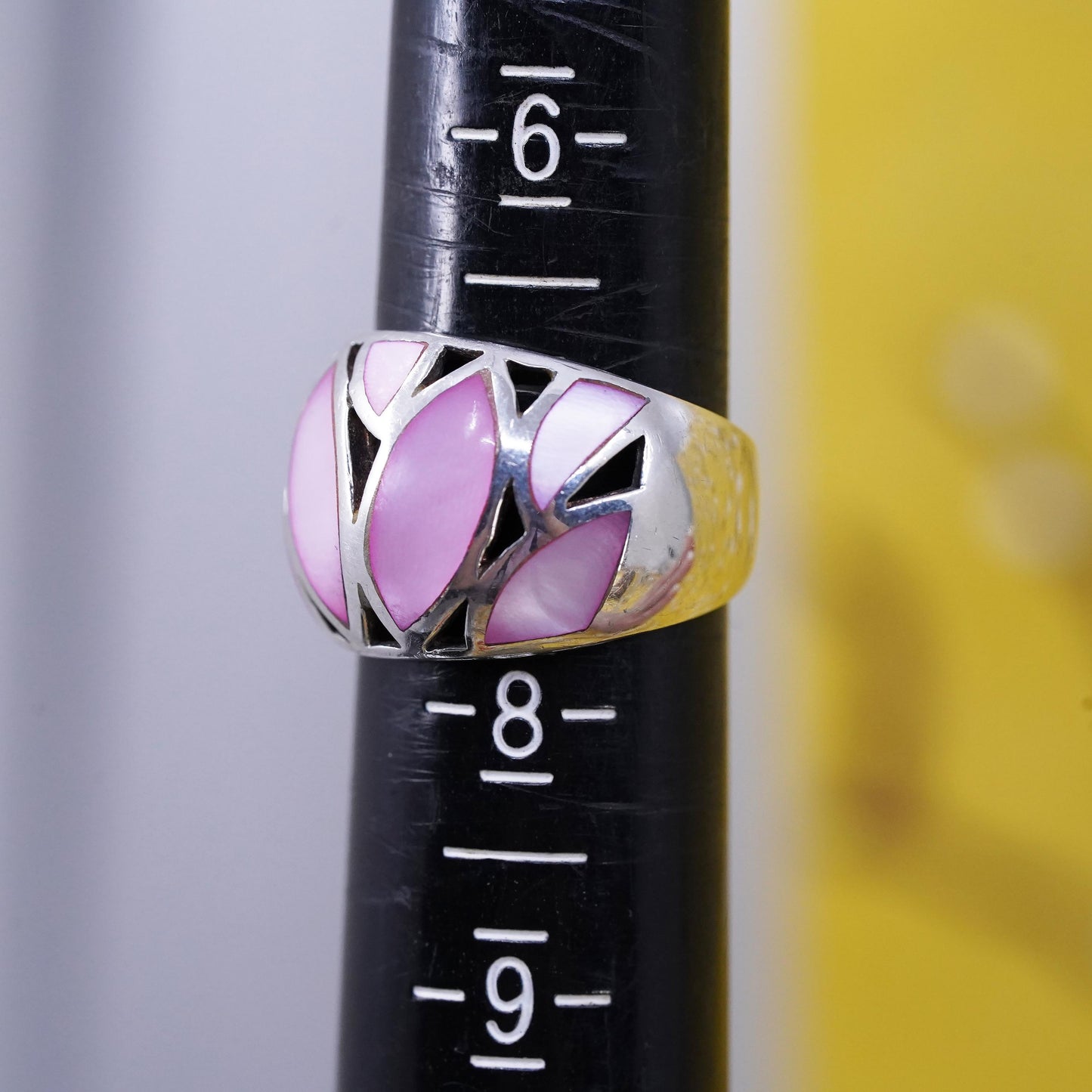 Size 7.25, vintage Sterling silver ring, 925 dome band pink mother of pearl