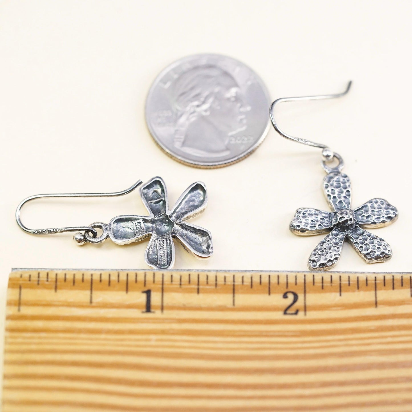 Silpada 925 Sterling Oxidized Silver Dangling Daisy Flower Earrings, W1155