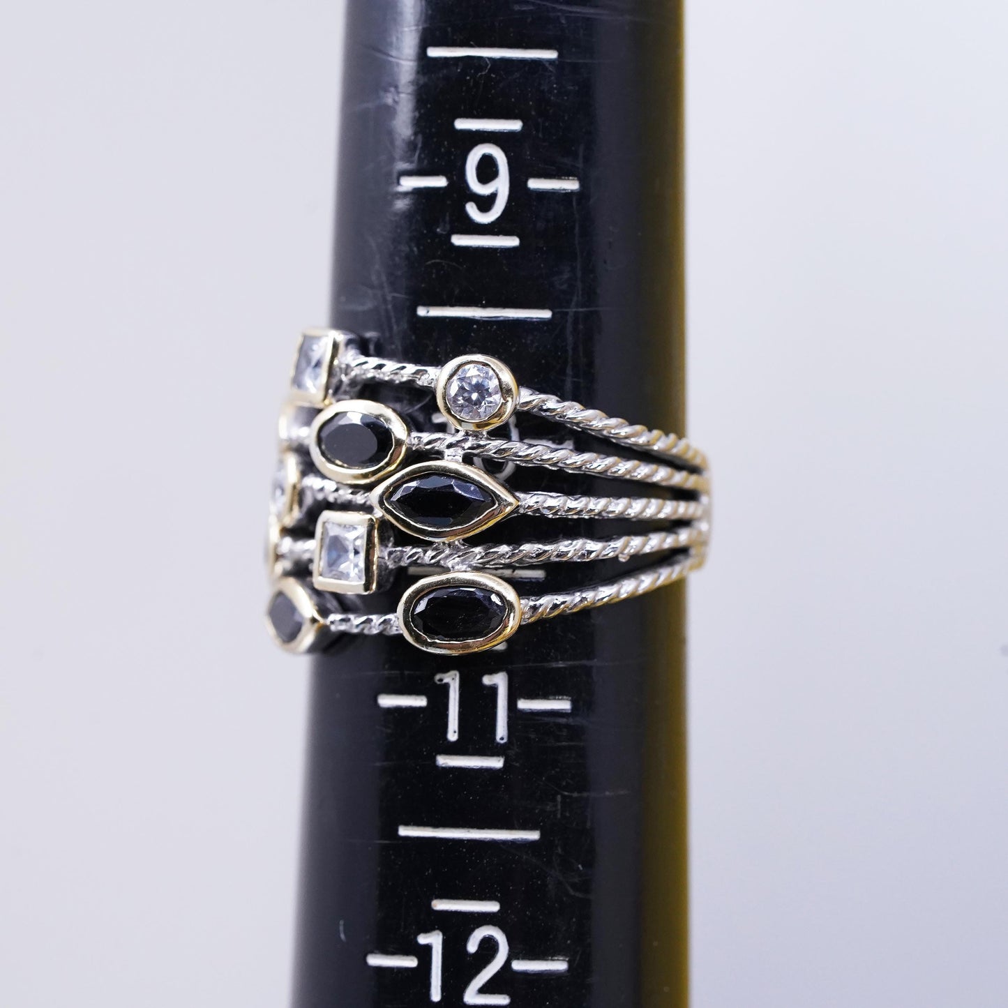 Size 10, vintage Sterling 925 silver cable ring with crystal and sapphire inlay