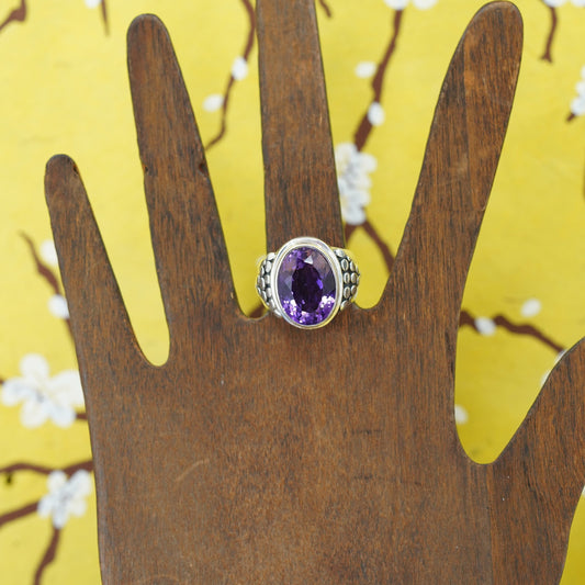 Size 7.5, vintage Sterling 925 silver handmade ring with amethyst bead textures