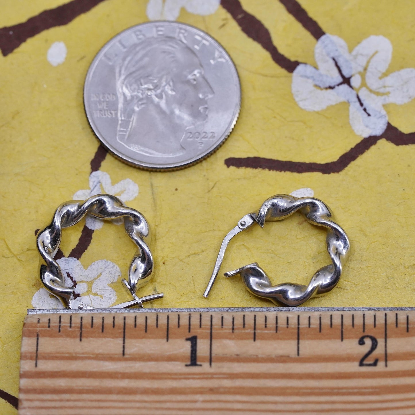 0.75”, Vintage Italy Sterling silver handmade earrings, 925 twisted hoops
