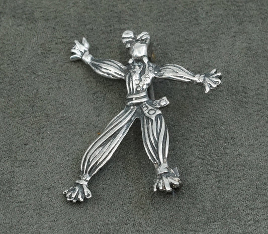 Vintage handmade sterling 925 silver scarecrow brooch