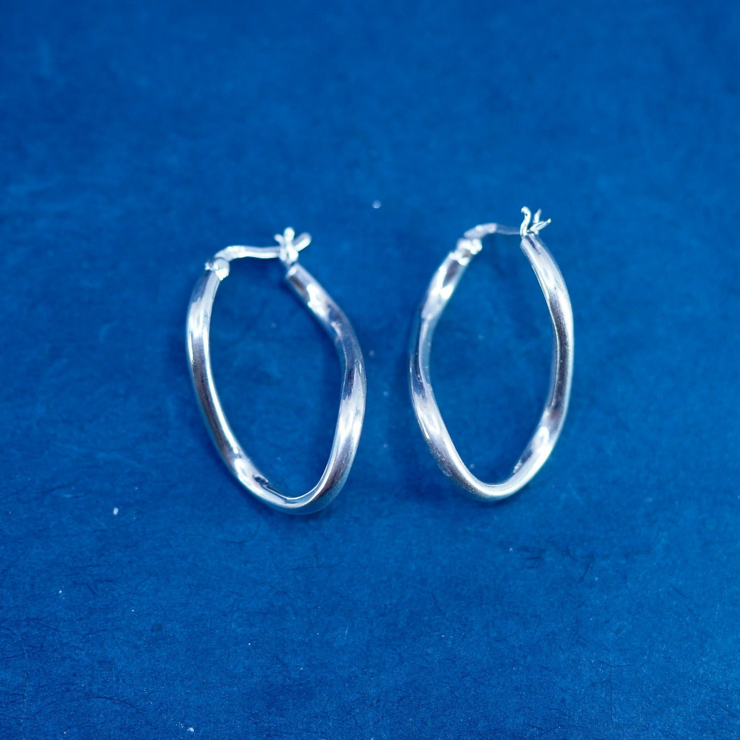 1.25”, vintage Sterling silver handmade oval hoop earrings, Modern 925 huggie