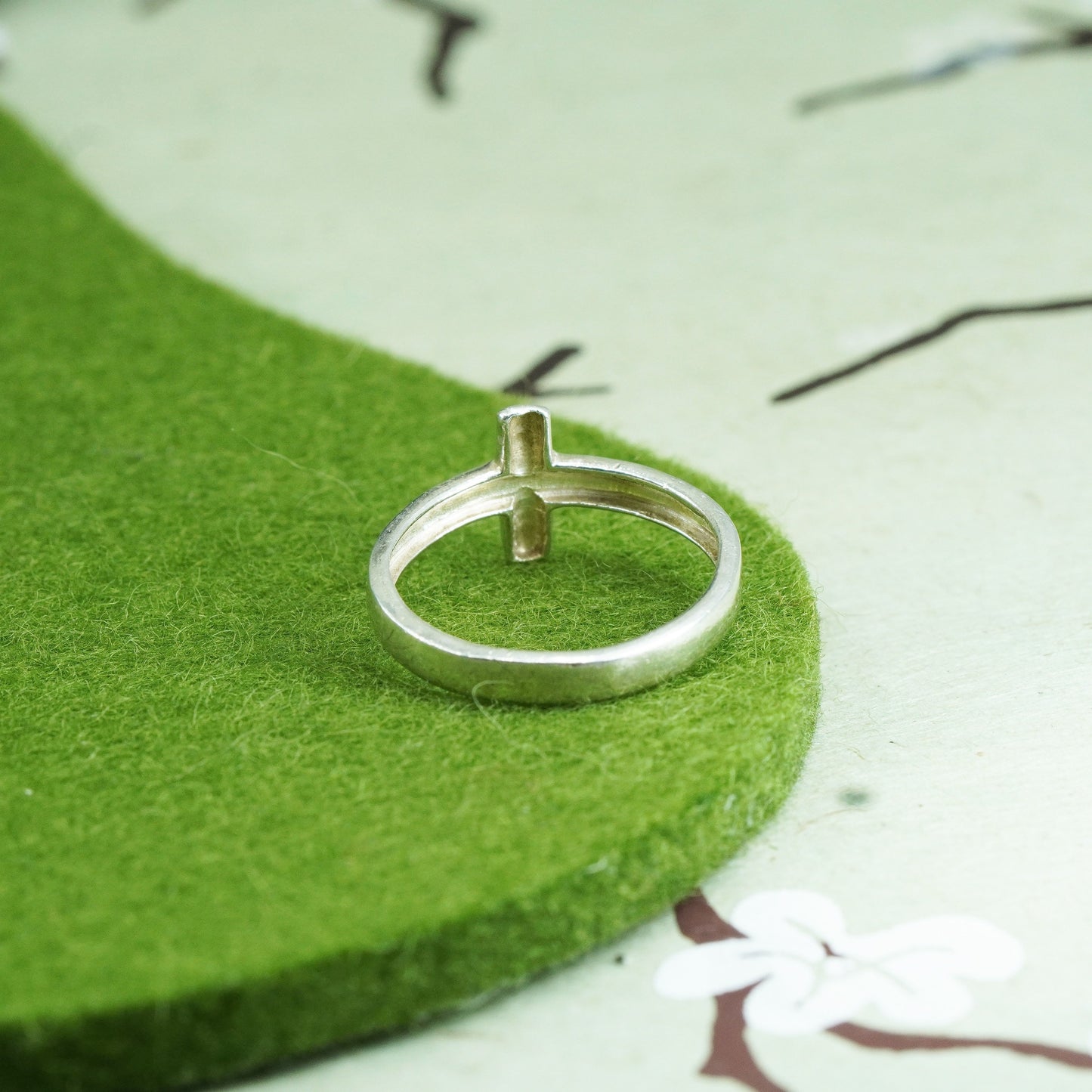 Size 8.25, Vintage Sterling silver handmade ring, stackable 925 cross band