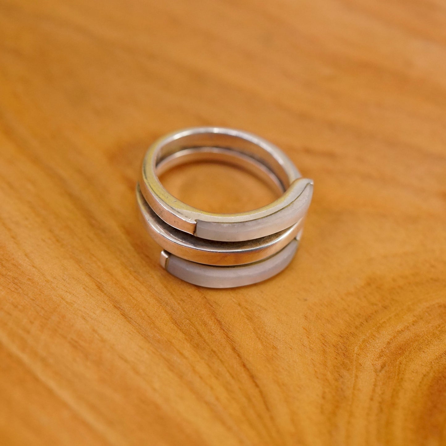 Size 7, vintage Sterling 925 silver handmade wrap ring band w/ mother of pearl