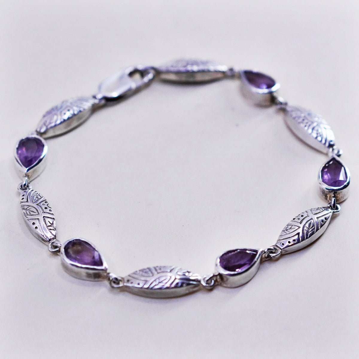 7”, Vintage Sterling silver handmade bracelet, 925 chain with teardrop amethyst