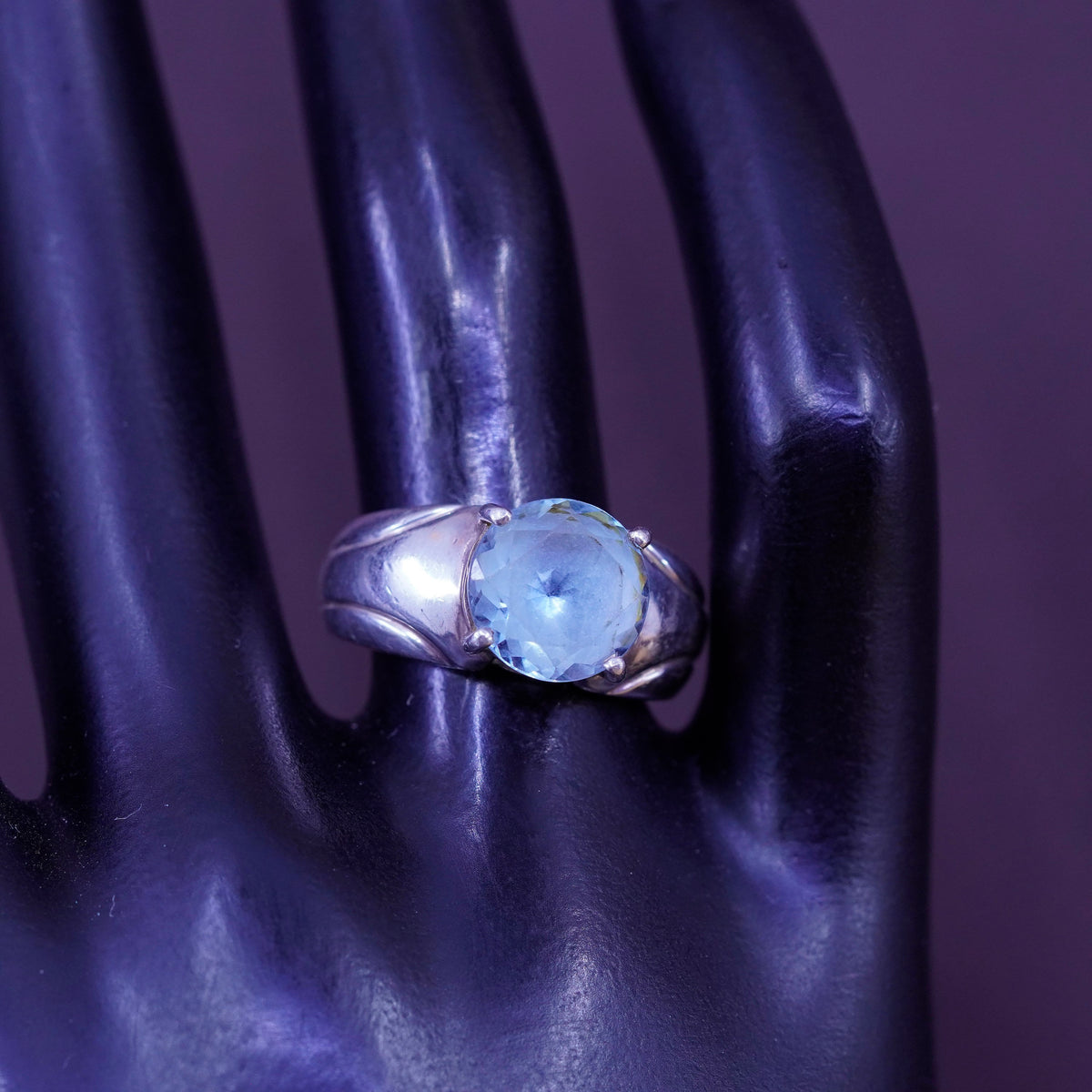 Size 7.25, vintage Sterling 925 silver handmade ring with blue topaz