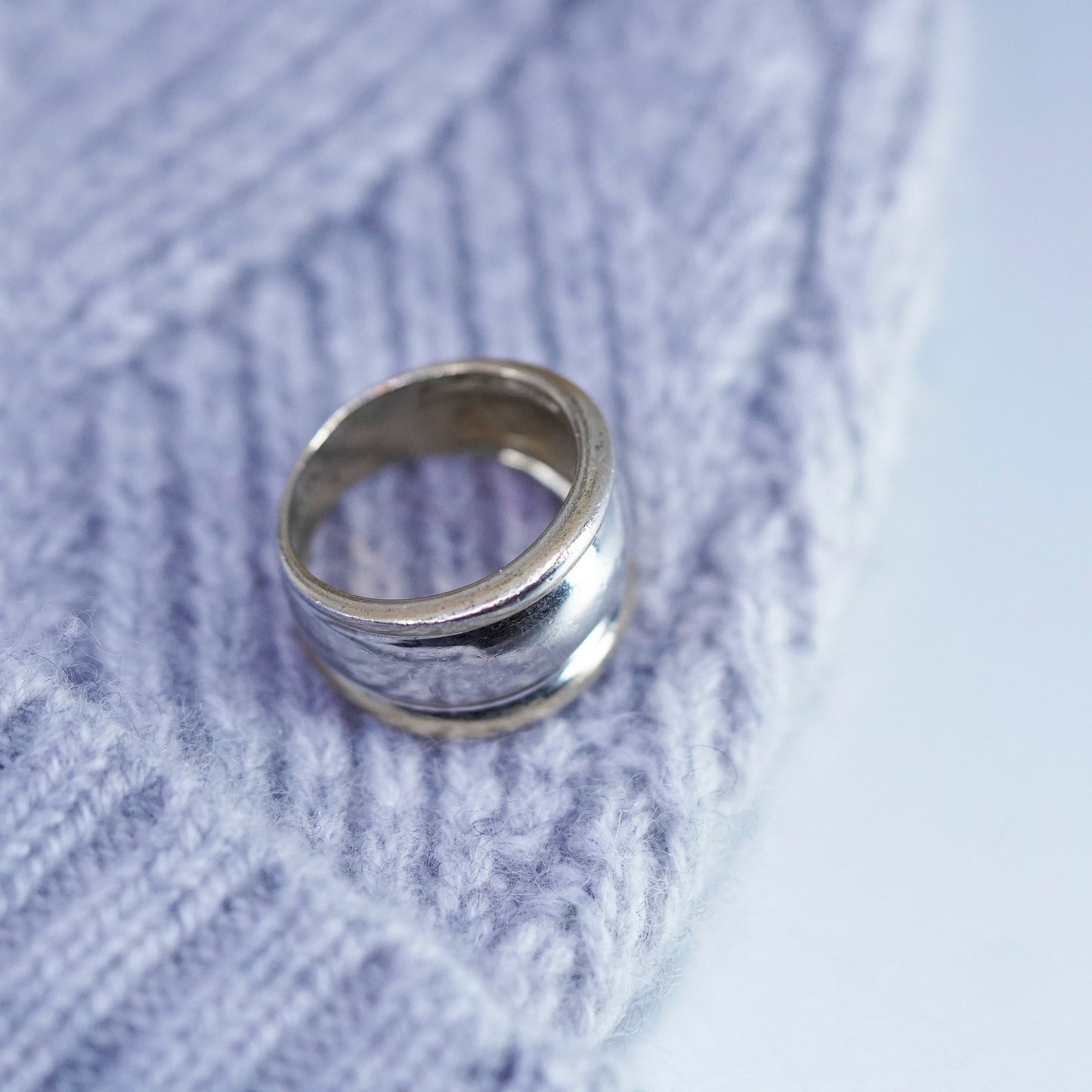 Size 8, vintage Seta Sterling 925 silver handmade ring, modern ribbed band