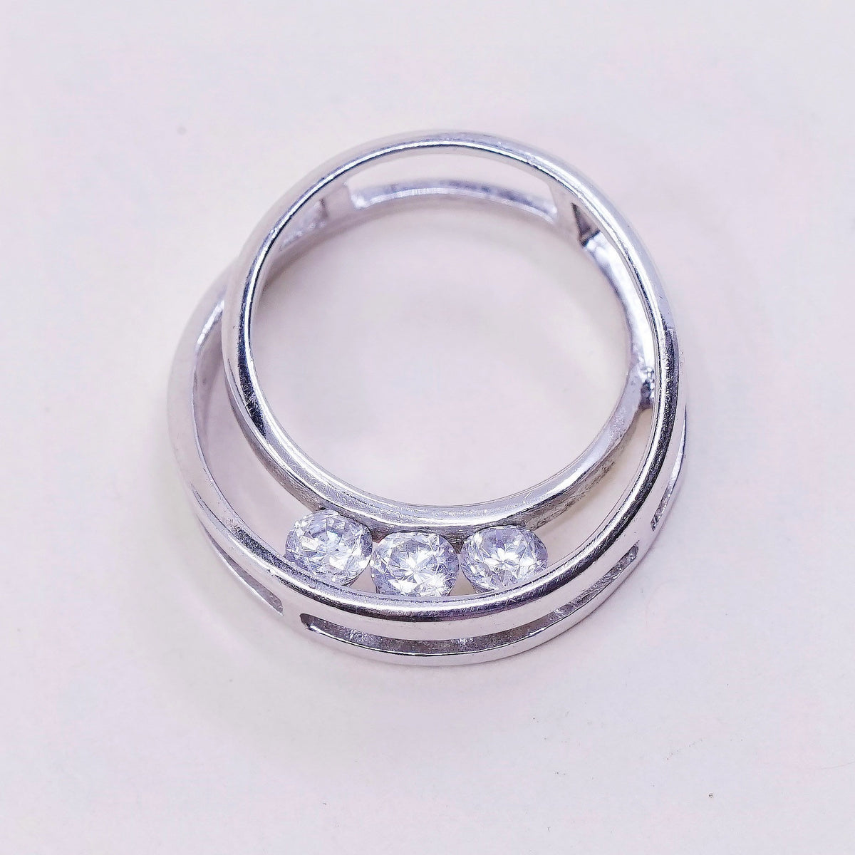 Vintage Sterling silver handmade pendant, 925 circle with round cut crystal