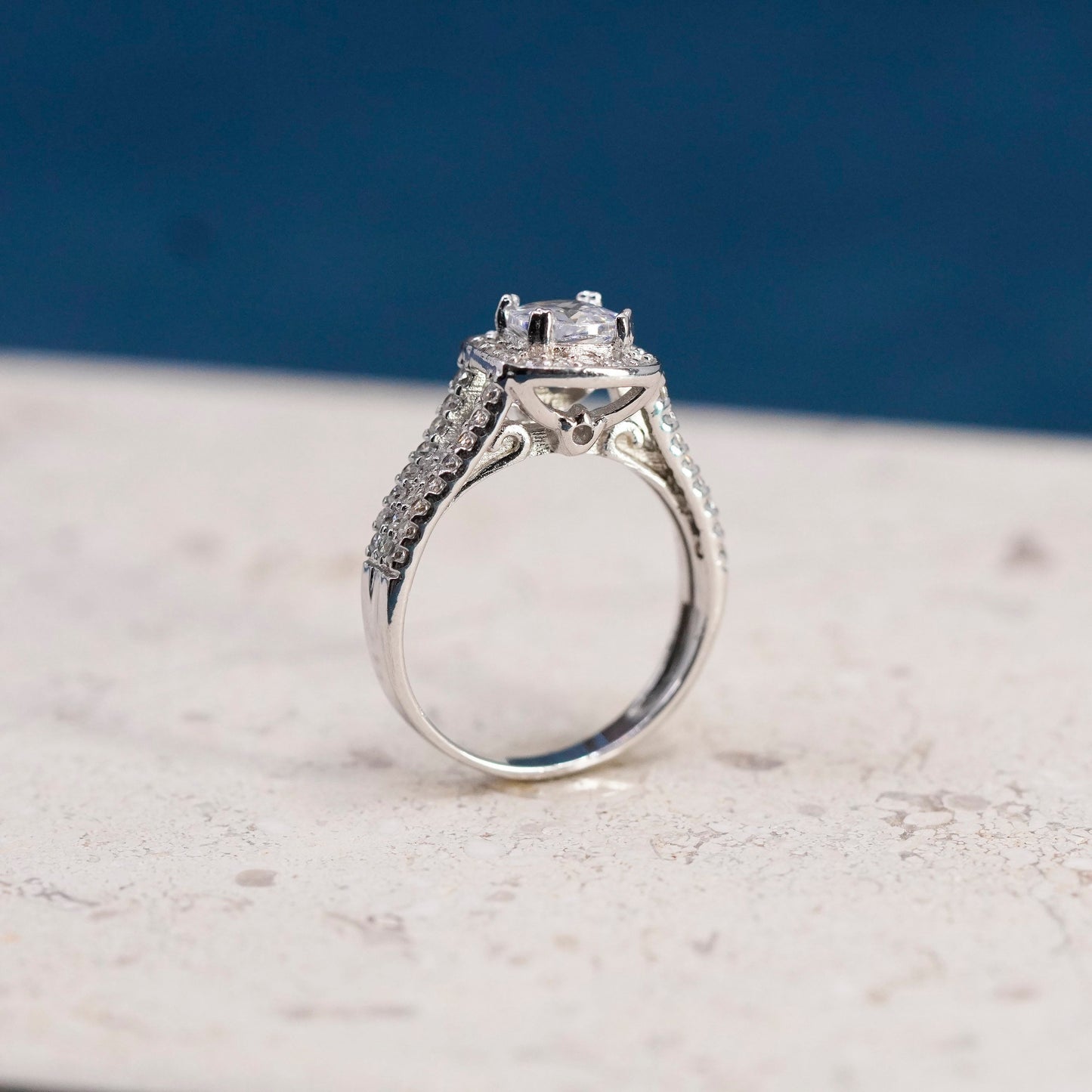 Size 7.5, vintage Sterling 925 silver engagement anniversary ring w/ cluster Cz