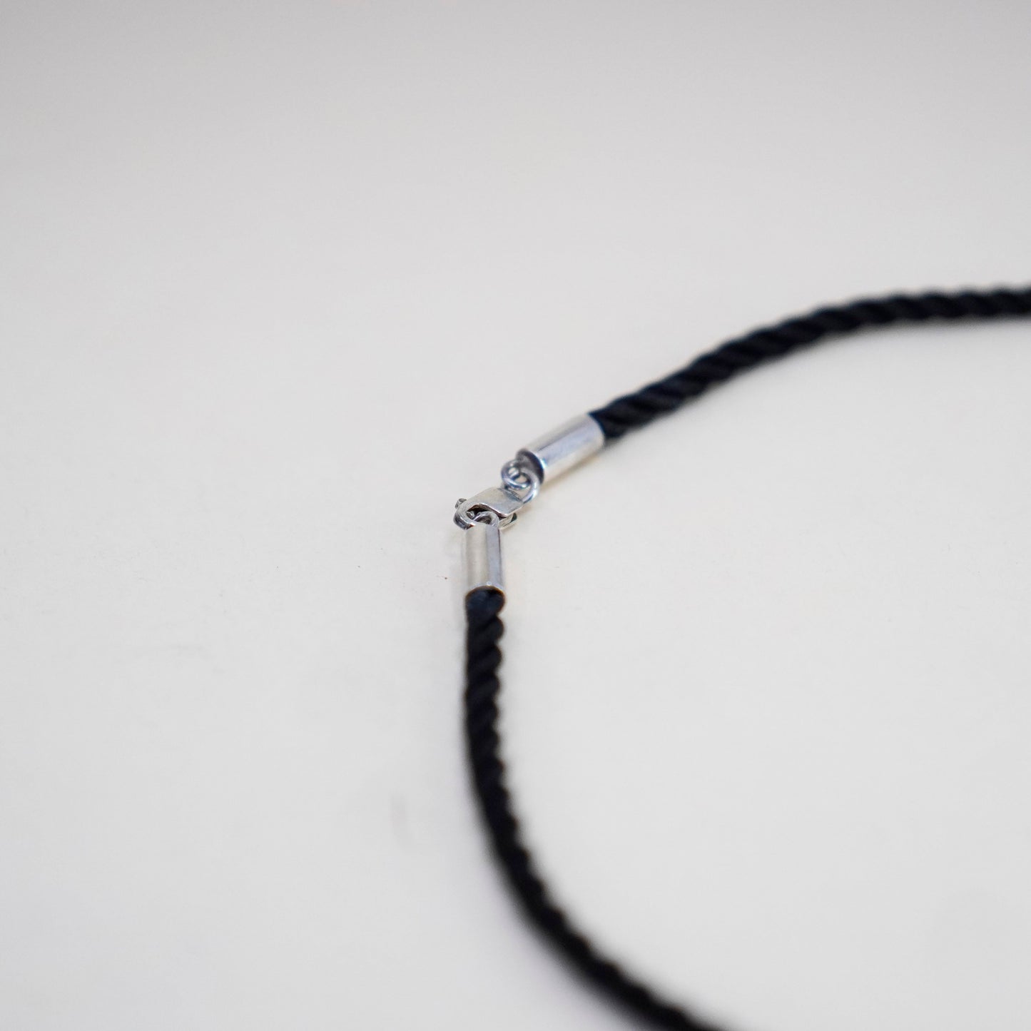 16”, Vtg Sterling 925 Silver Clasp W/ black silk rope Necklace