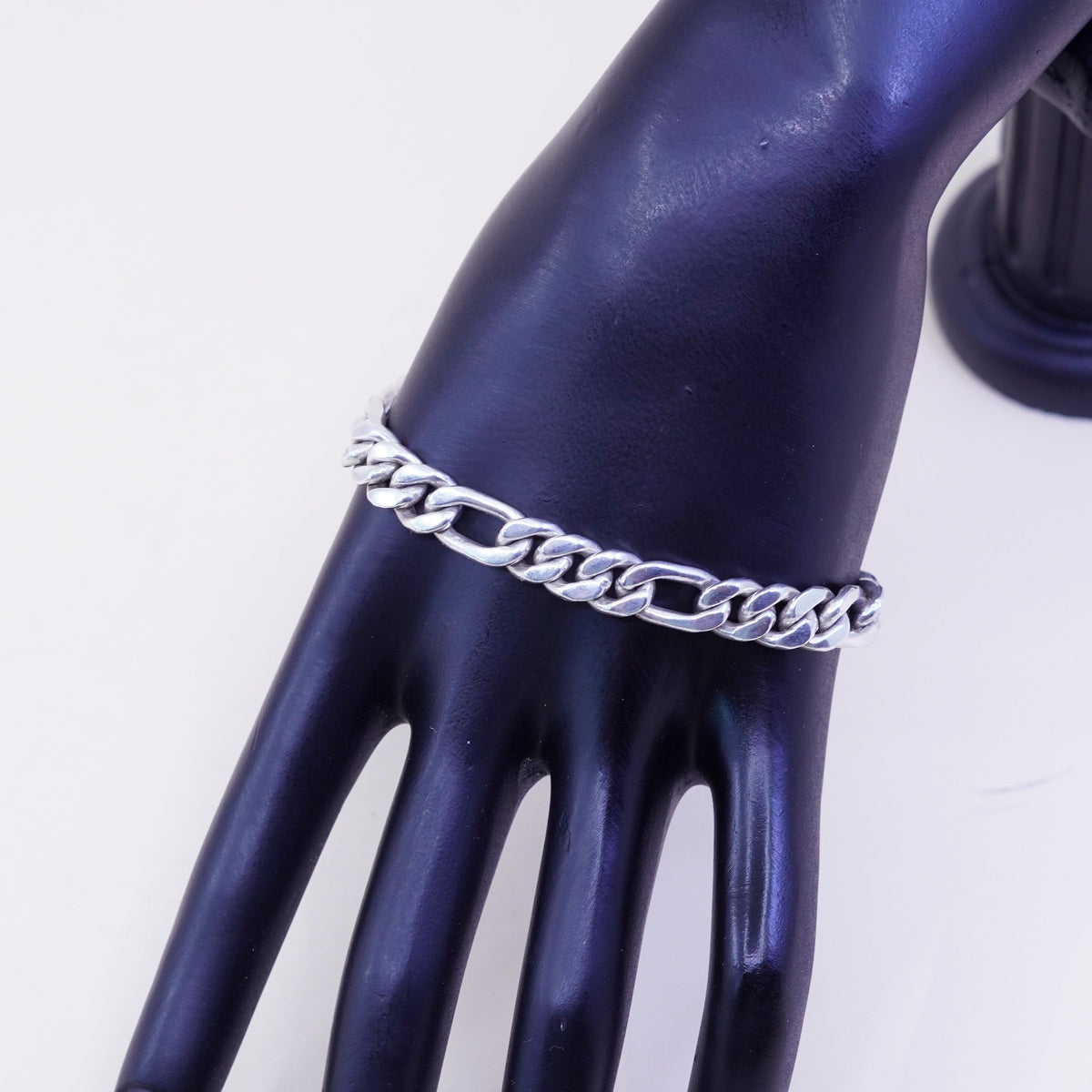 7.75”, 8mm, Vintage sterling silver men’s bracelet, Mexico 925 Figaro chain