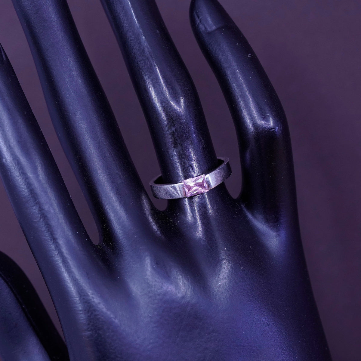 Size 7, vintage Sterling 925 silver ring with pink cz, stamped 925