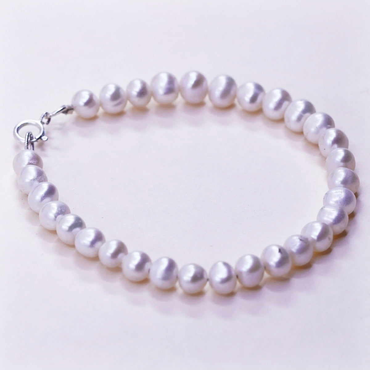 7.25”, Vintage handmade bracelet, freshwater pearl beads with 925 silver clasp
