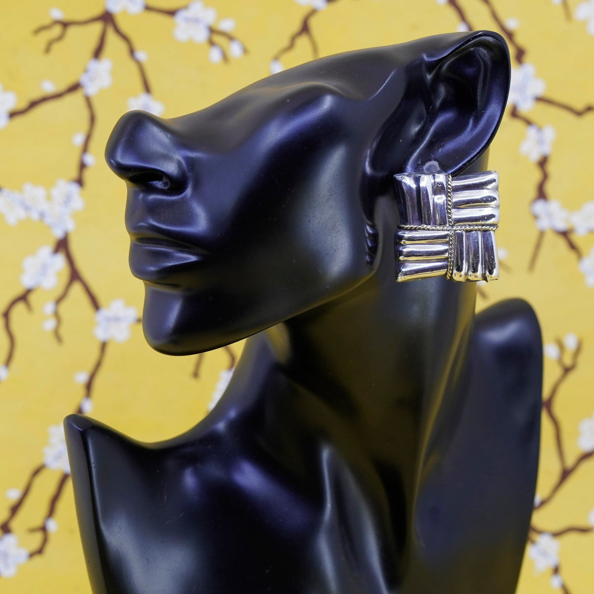 Mexico laton two tone Sterling silver handmade earrings, 925 ribbed clip on