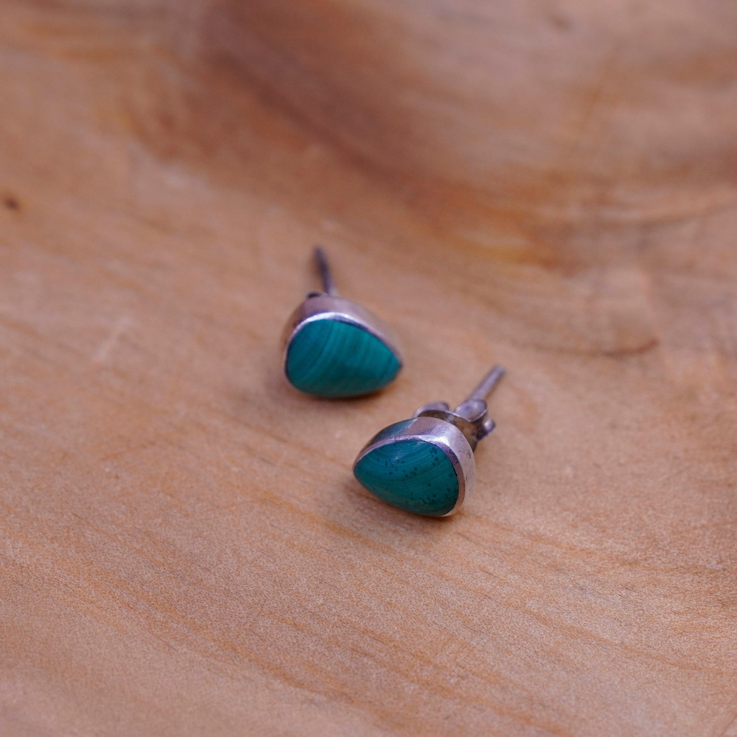 Vintage Mexico Sterling silver handmade earrings, 925 oval studs with malachite