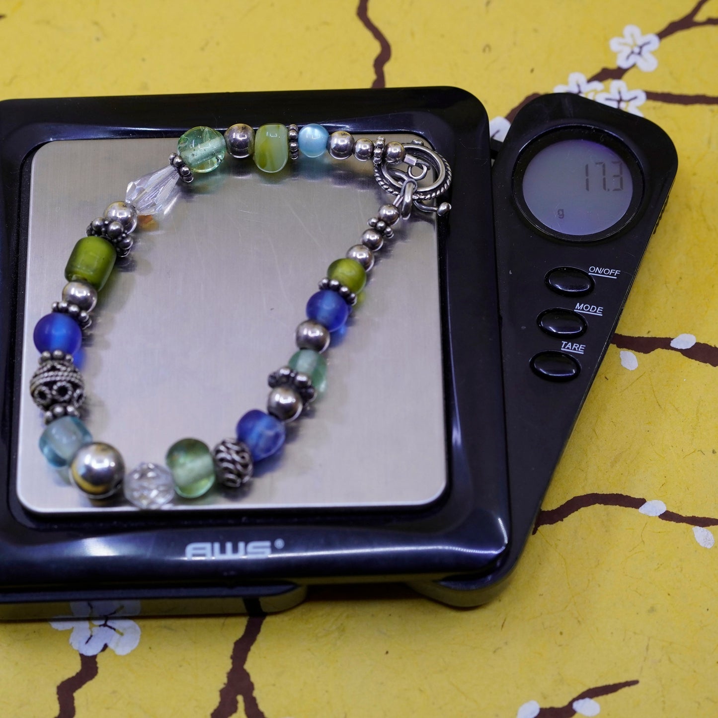 7.25”, Vintage handmade bracelet, 925 clasp with green glass bracelet