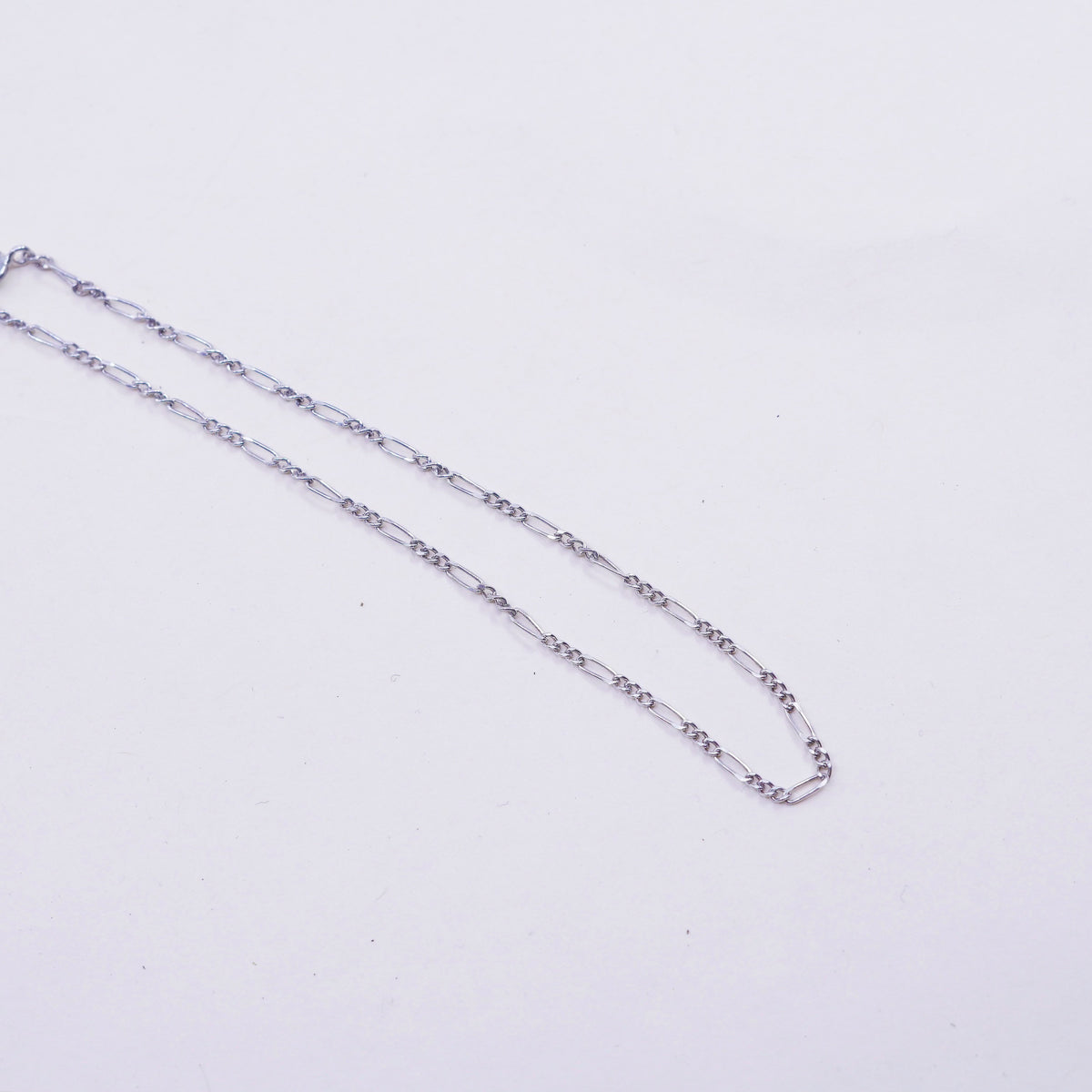 8.5”, Vintage sterling silver Figaro charm bracelet with 925 heart charms