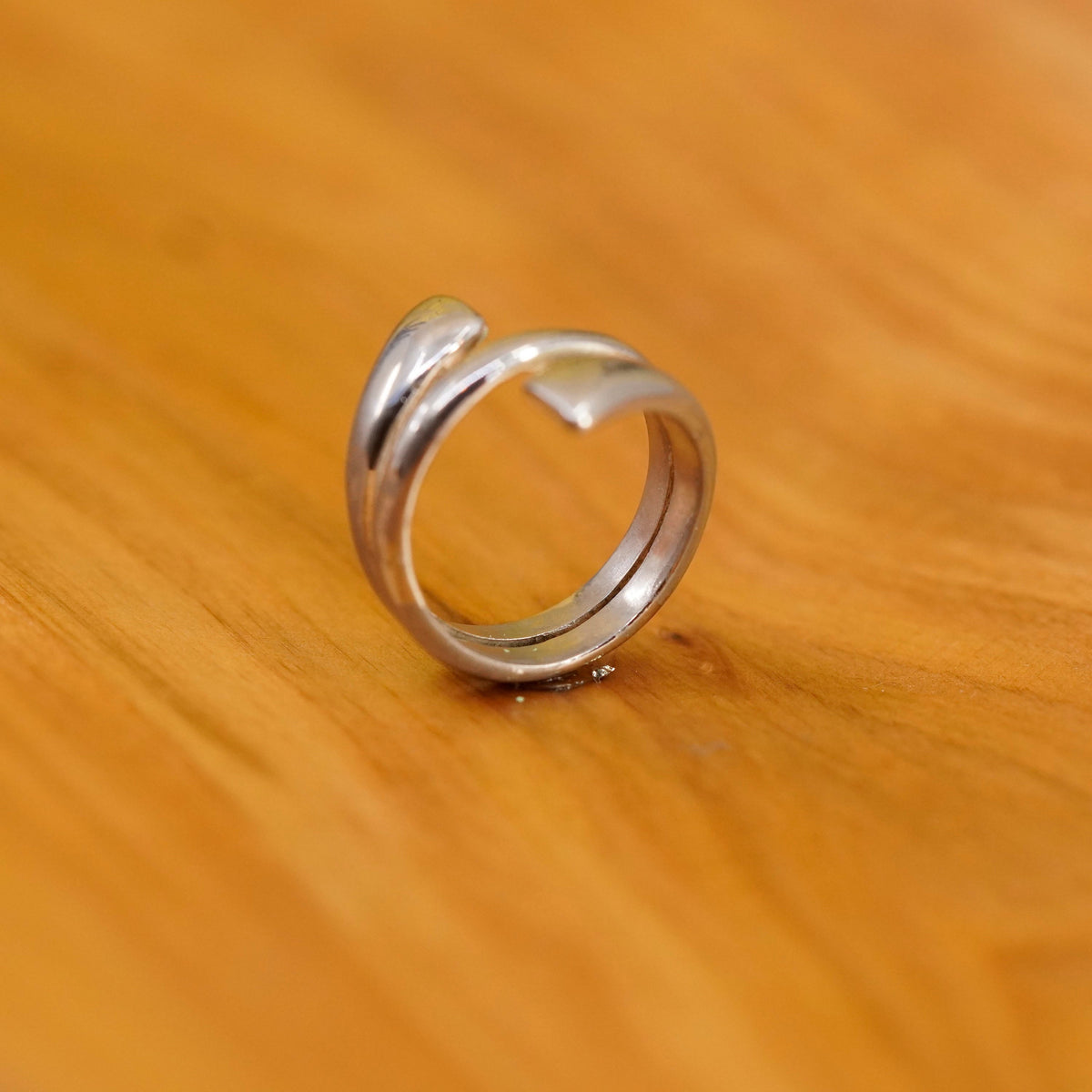 Size 5.5, vintage Sterling silver handmade ring, 925 wrap band