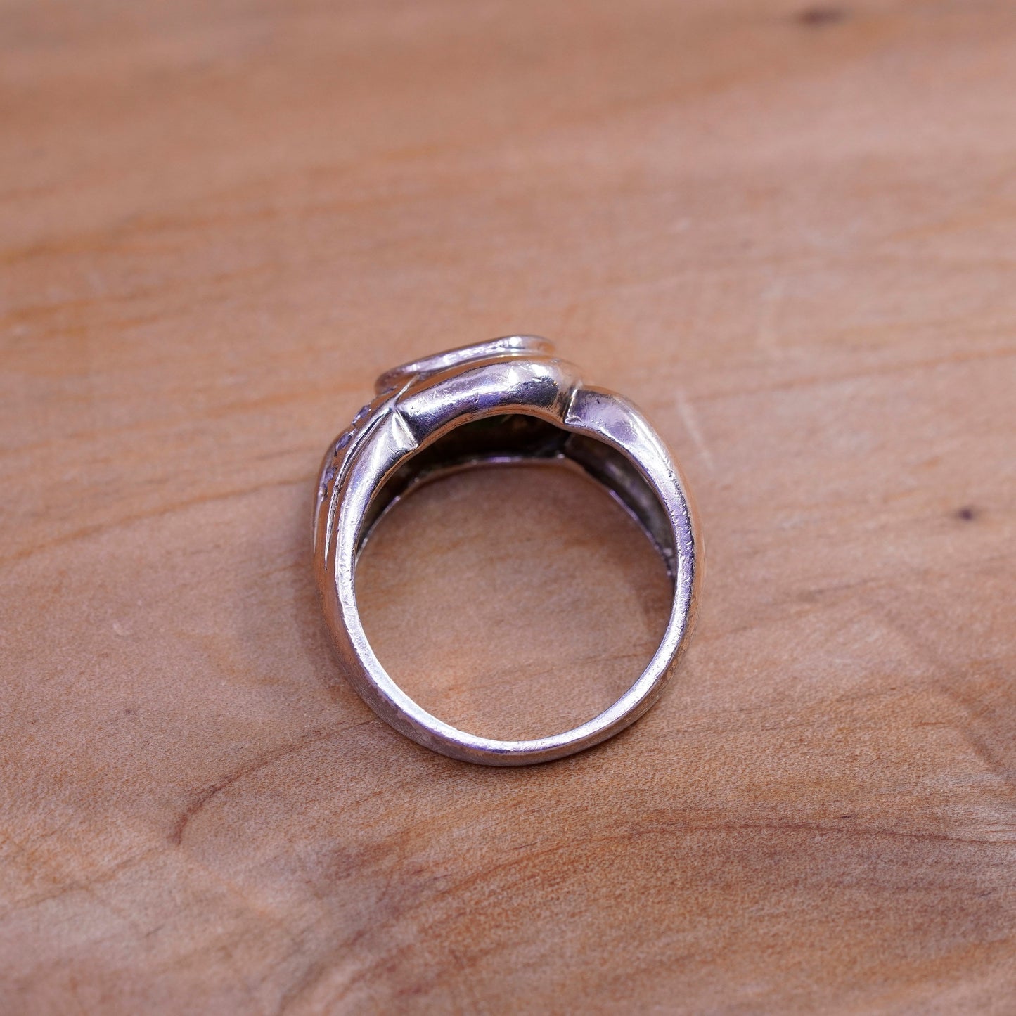 Size 6, Sterling 925 silver handmade ring with teardrop peridot and diamond