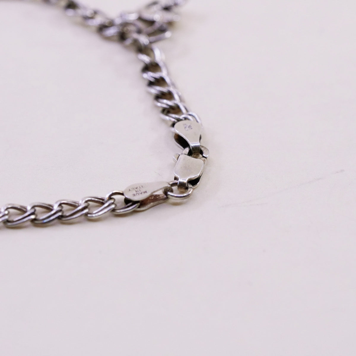 8”, Vintage sterling 925 silver double curb bracelet with arrow heart charm